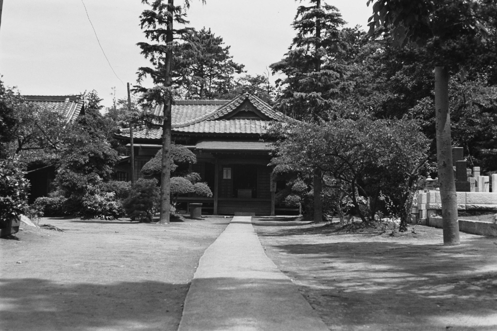 大音寺正面（東堂）