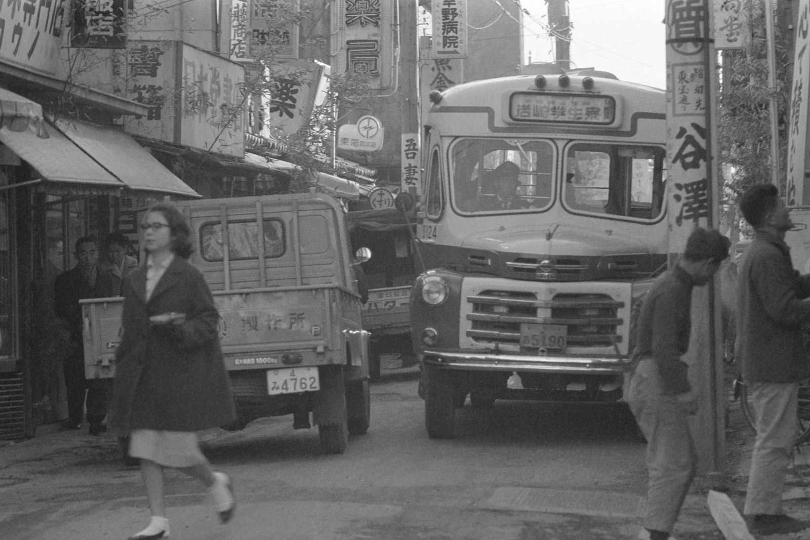 祖師谷通り（祖師谷商店街）