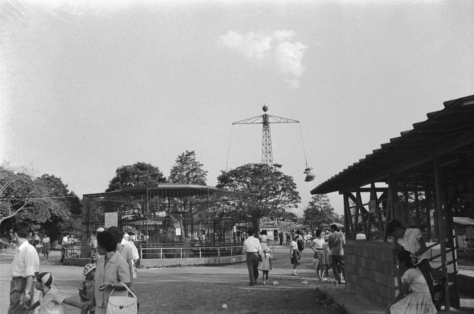 二子玉川園内小鳥園