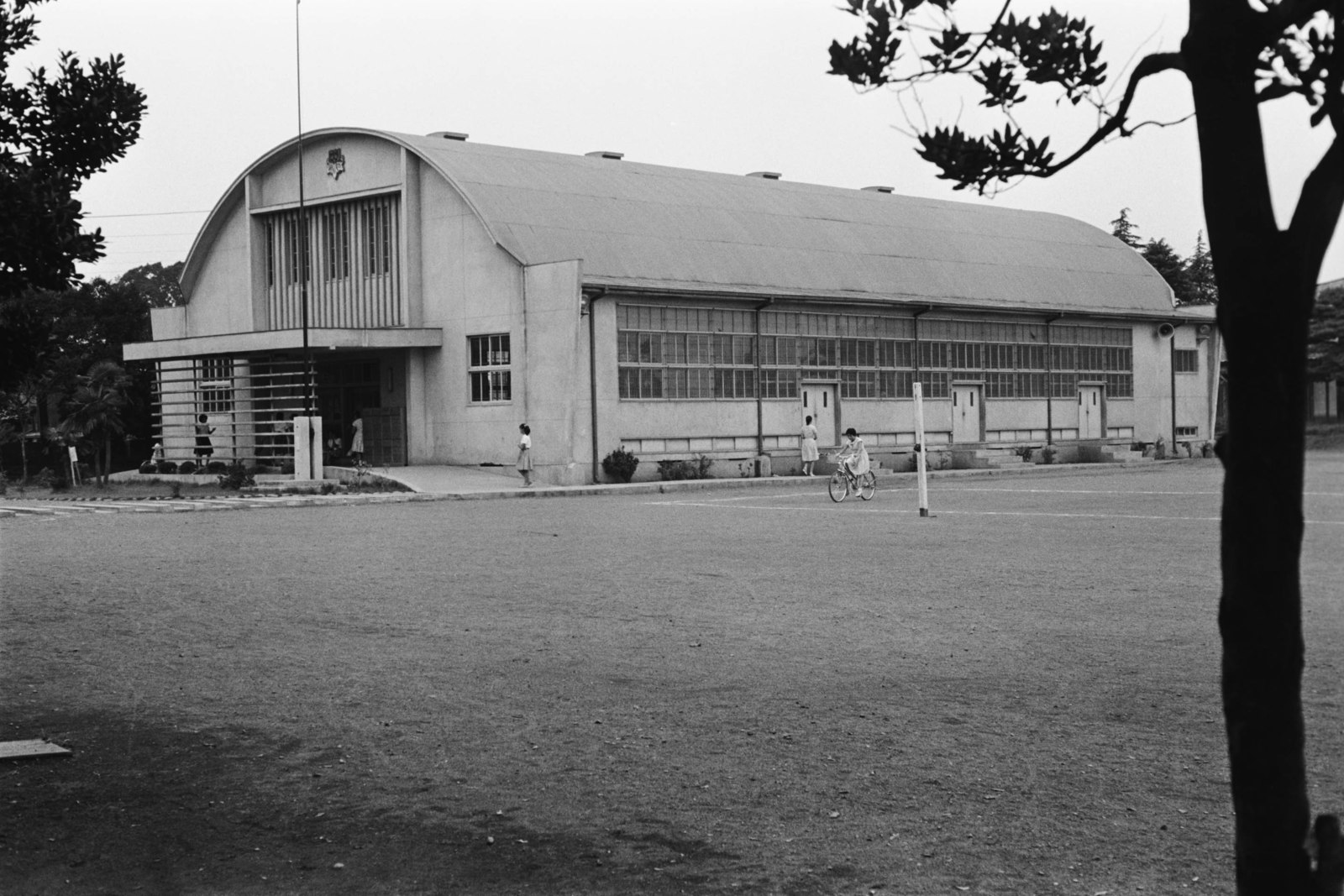 緑丘中学校体育館