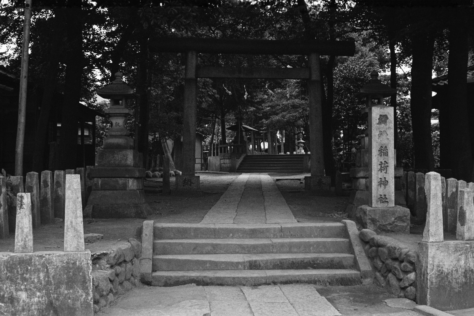 稲荷神社（池尻）